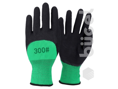 Перчатки №50 зеленые черная ладонь